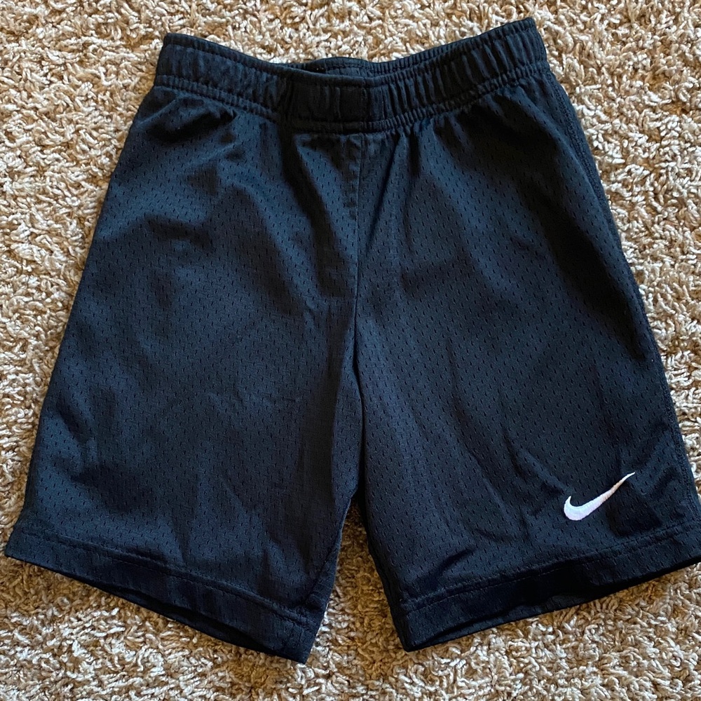 Nike YOUTH Black Performance Shorts